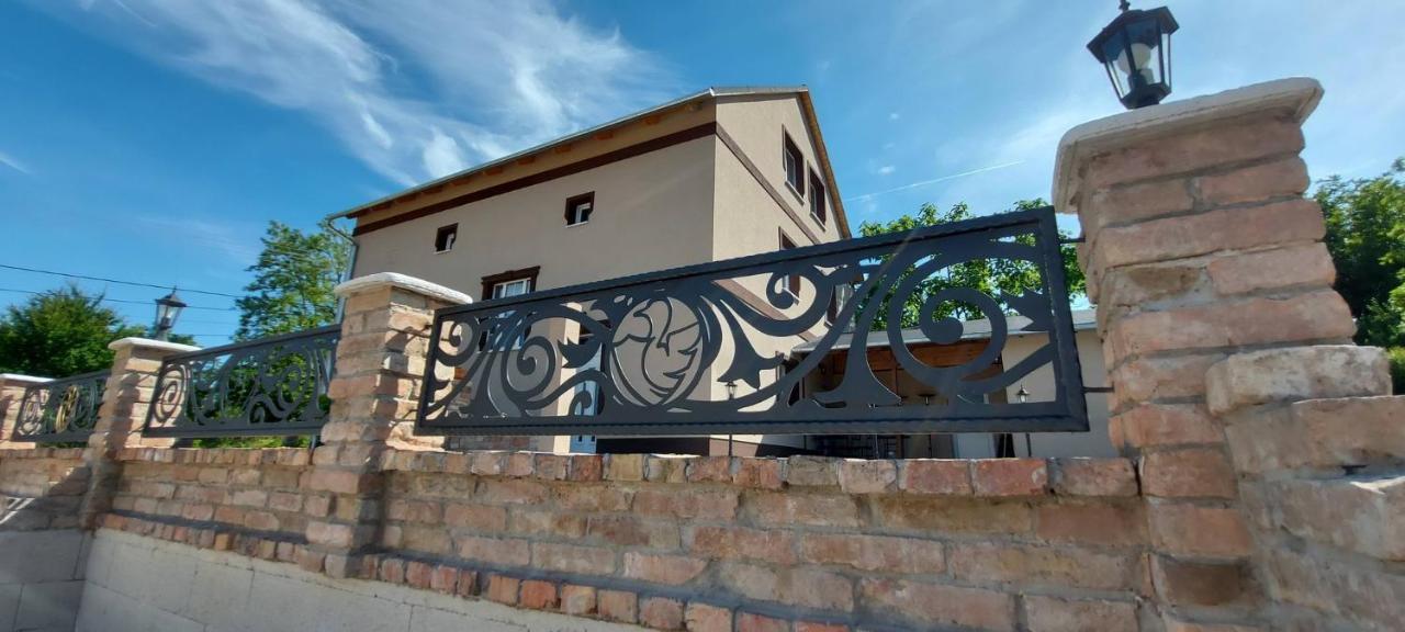 Villa Verteskacsa Vértesacsa Exterior foto